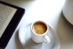 Café da manhã saudável: 5 receitas rápidas e nutritivas com café para começar o dia bem