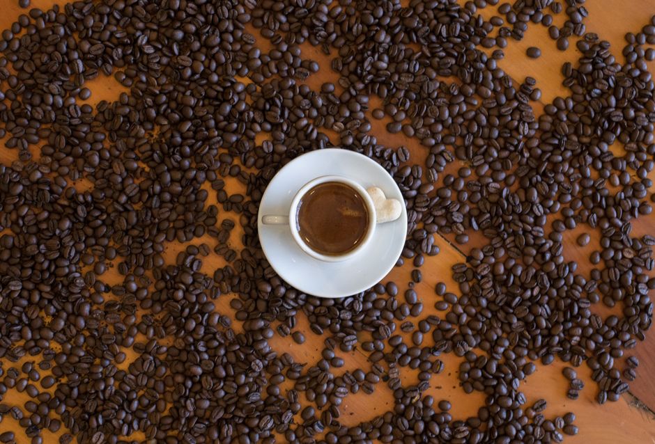 Os 5 melhores grãos de café para preparar um espresso encorpado em casa