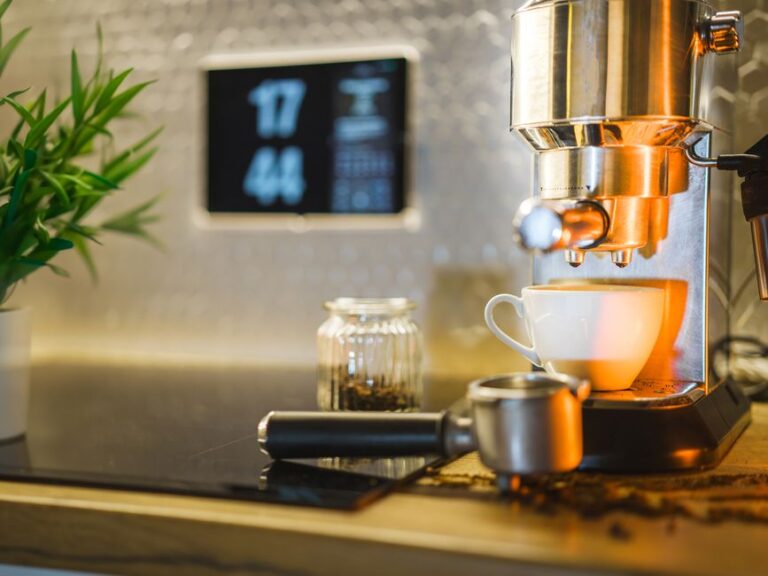 Balança na bancada: os truques que me salvaram cafés